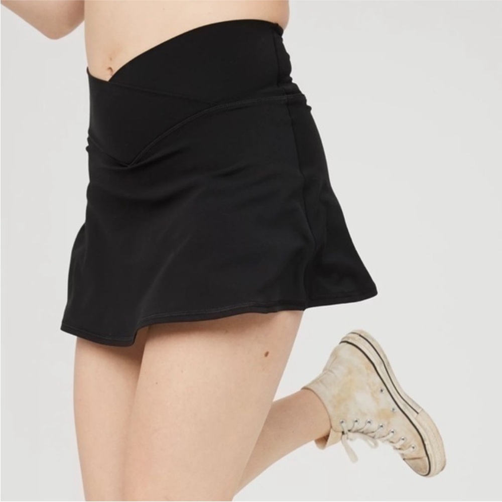 SALE⬇️ Aerie AE Offline Real Me Crossover Black Tennis Skirt Skort Small - Picture 2 of 10